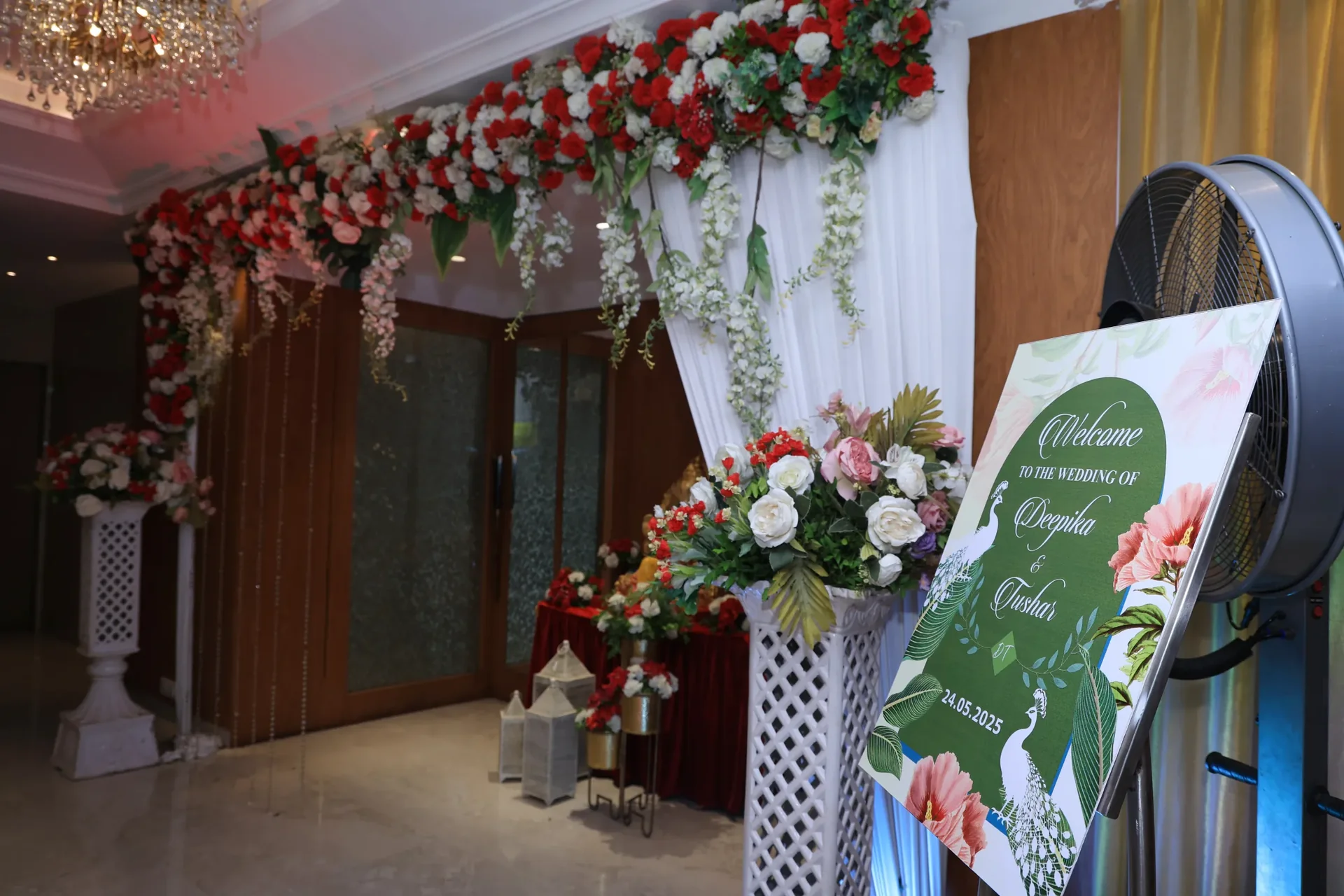 Grand banquet hall at Golden Leaf set for a Mumbai wedding